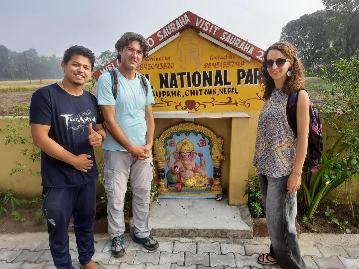 Hotel National Park Sauraha- Homely Stay And Peaceful Location With Jungle Safari Arrangements 외부 사진