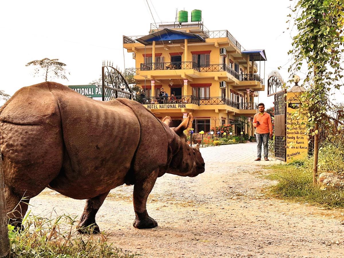 Hotel National Park Sauraha- Homely Stay And Peaceful Location With Jungle Safari Arrangements 외부 사진