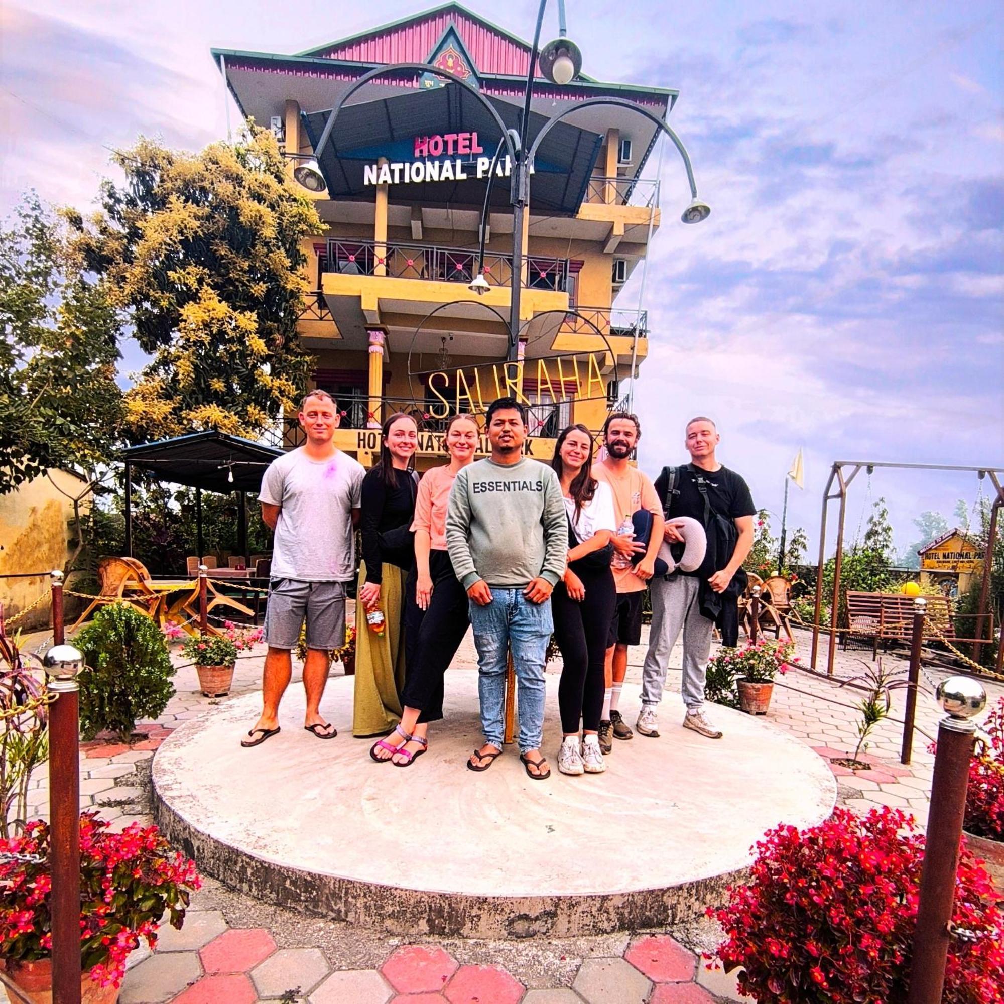 Hotel National Park Sauraha- Homely Stay And Peaceful Location With Jungle Safari Arrangements 외부 사진